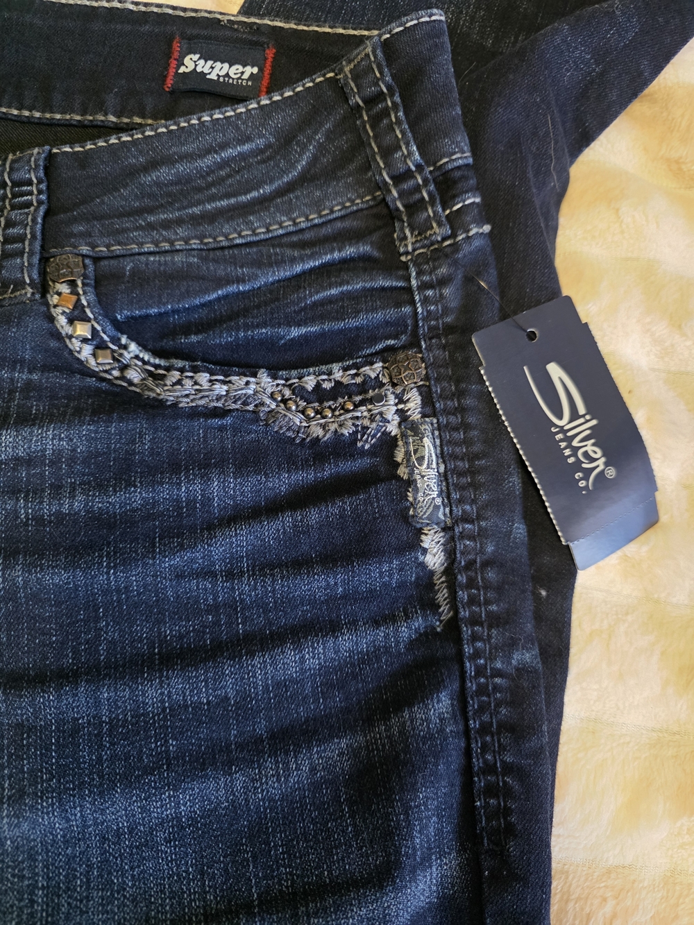 Silver Jeans Dark Blue Embroidered Back Pocket Jeans - Picture 10 of 16